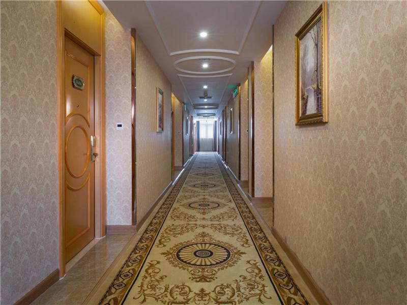 Vienna Hotel Tianbao Road 18/31
