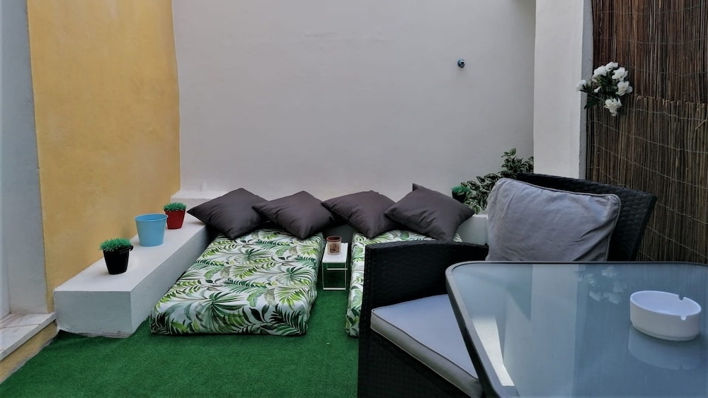 Temple Suites Guest House 43/63