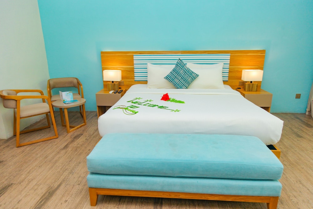 Rahaa Resort Maldives 7/50