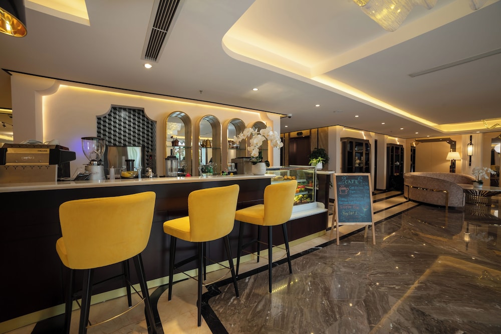 FTE Ba Dinh Hotel 38/48