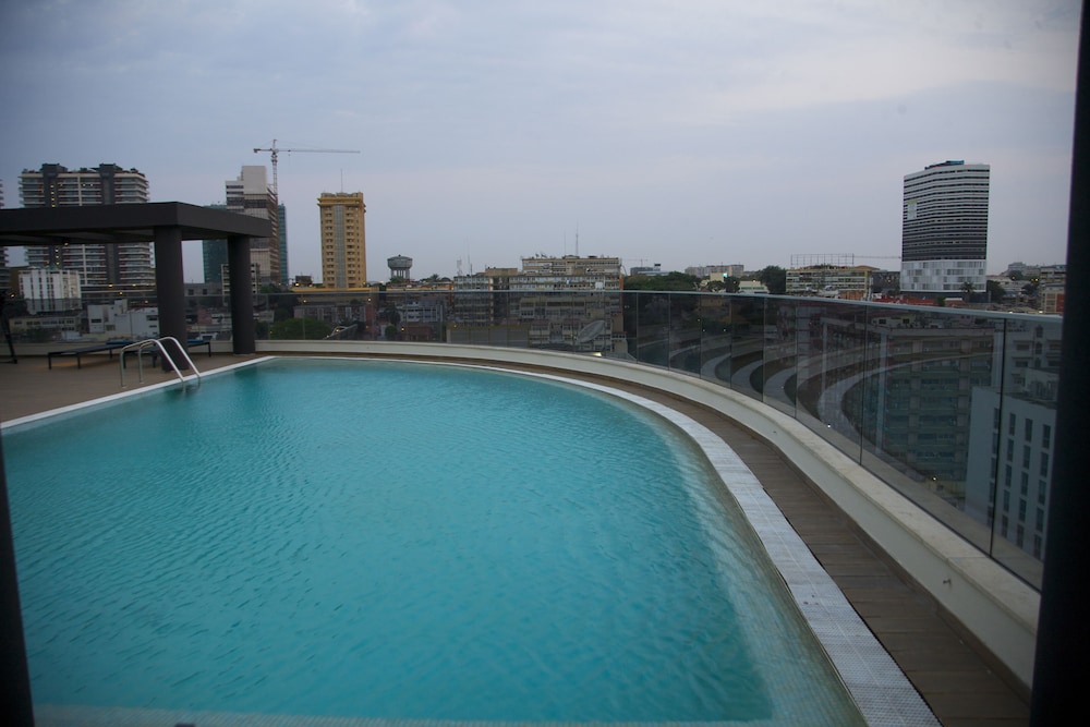 Hotel Continental Horizonte 44/45