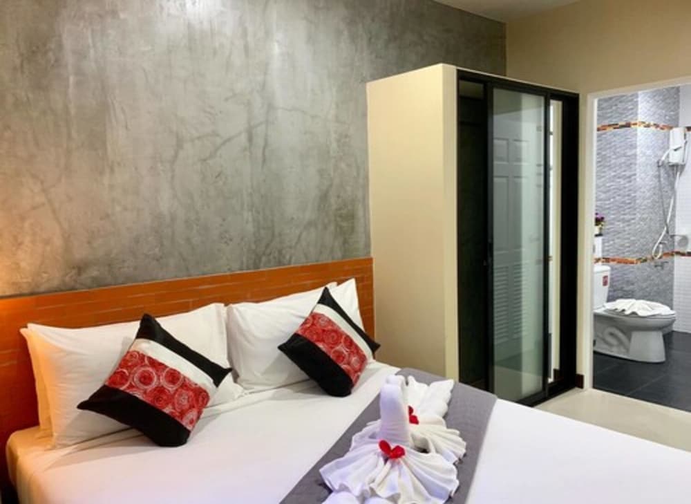Isayarada Apartment 9/28