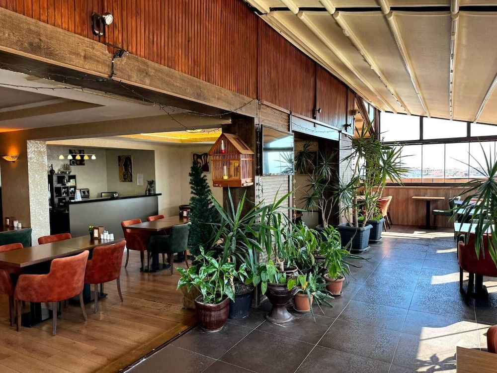 Hotel Atabay 31/48