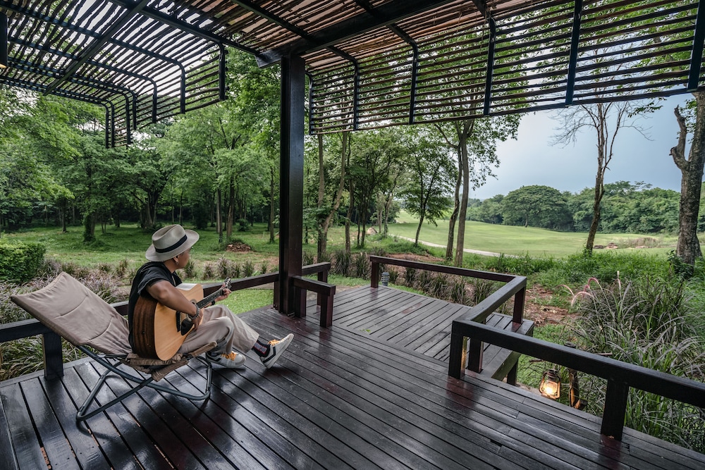 Mountain Creek Golf Resort & Residences 30/64