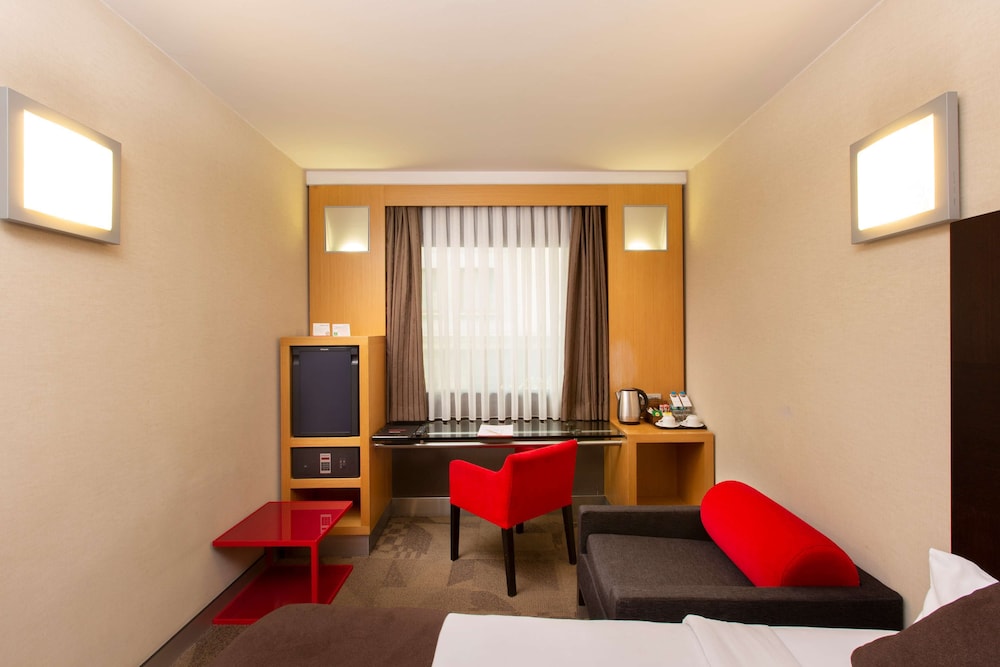 Nippon Hotel 33/55
