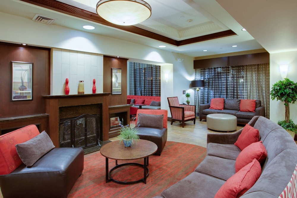 Hampton Inn Garden City Long Island, NY 23/32