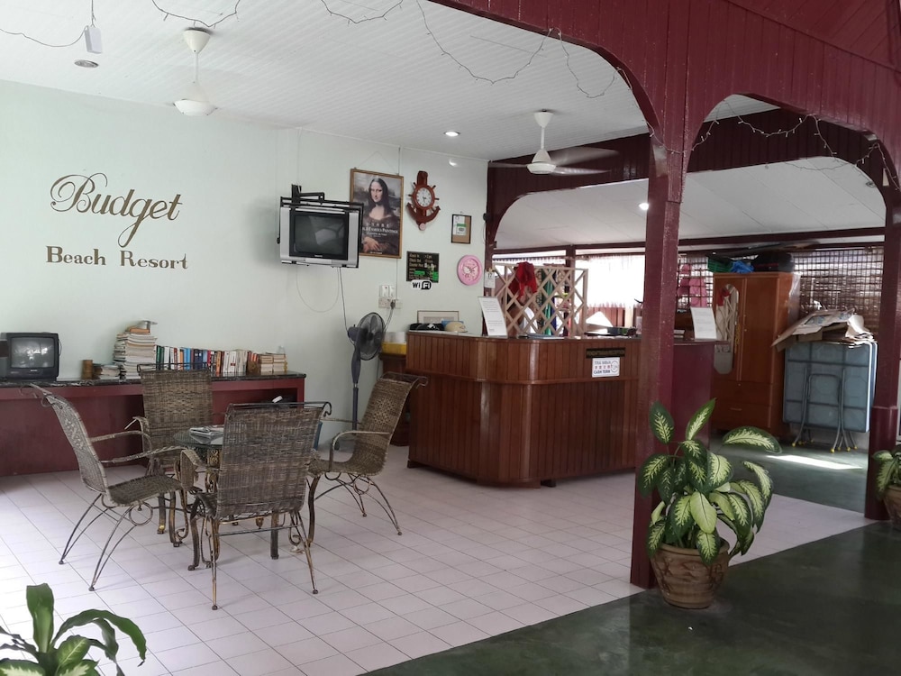 Budget Beach Resort 17/20