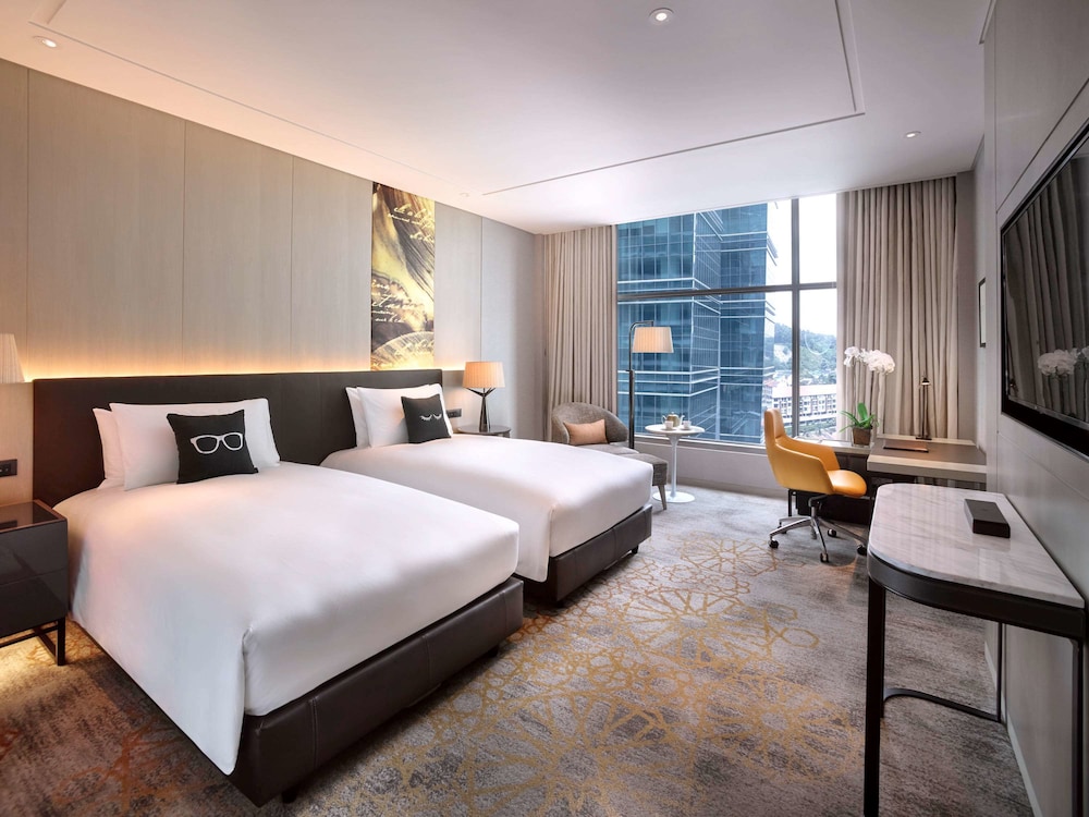 SOFITEL KUALA LUMPUR DAMANSARA 12/70
