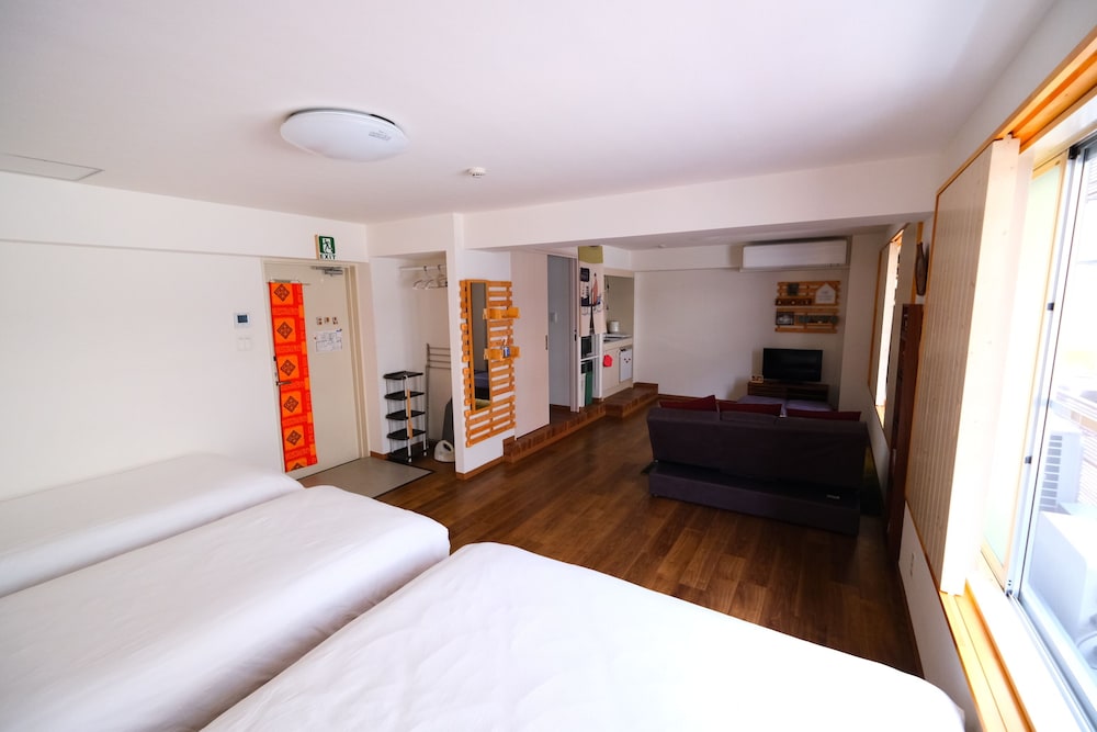 Rooms 15/50