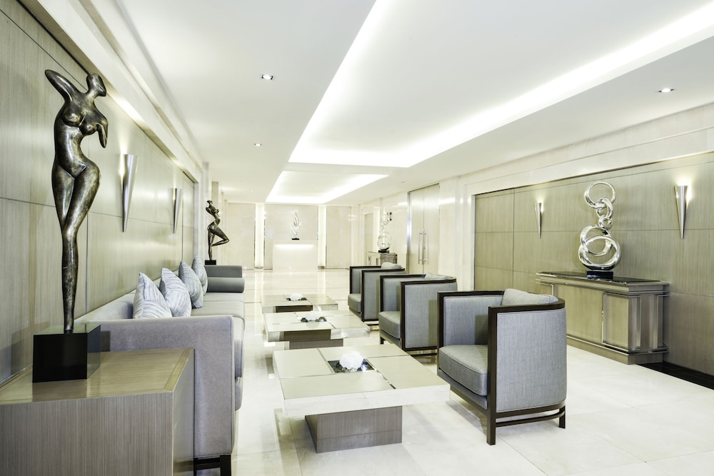 Centre Point Hotel Chidlom 56/68