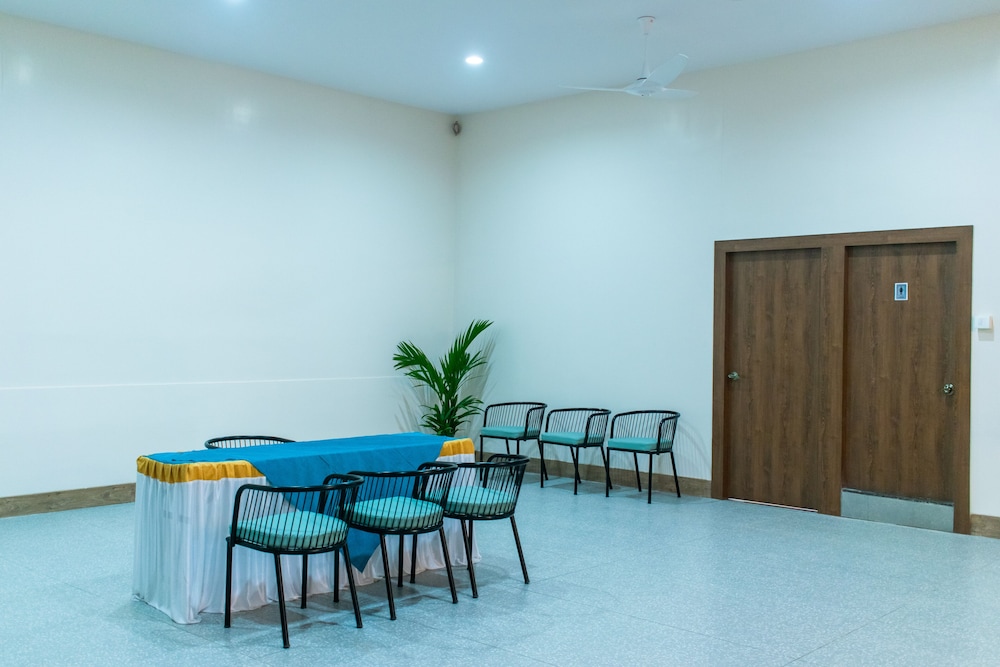 Lords Eco Inn Belagavi 18/25