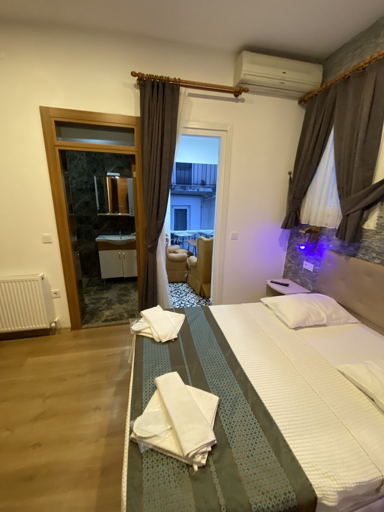 Masal Hotel 48/50