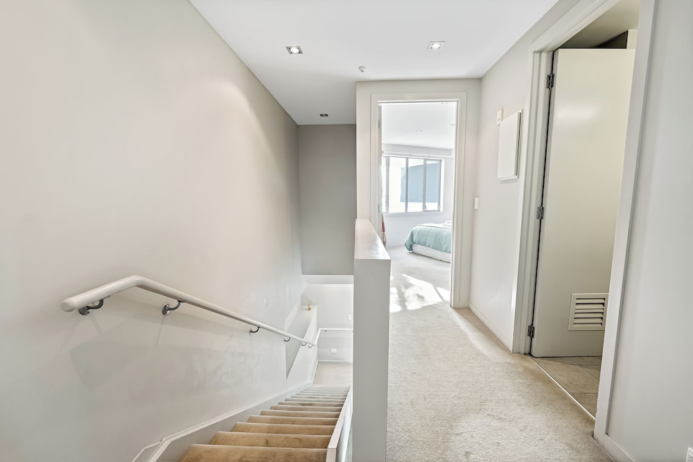 The Waterfront Suites Heritage Collection 22/50