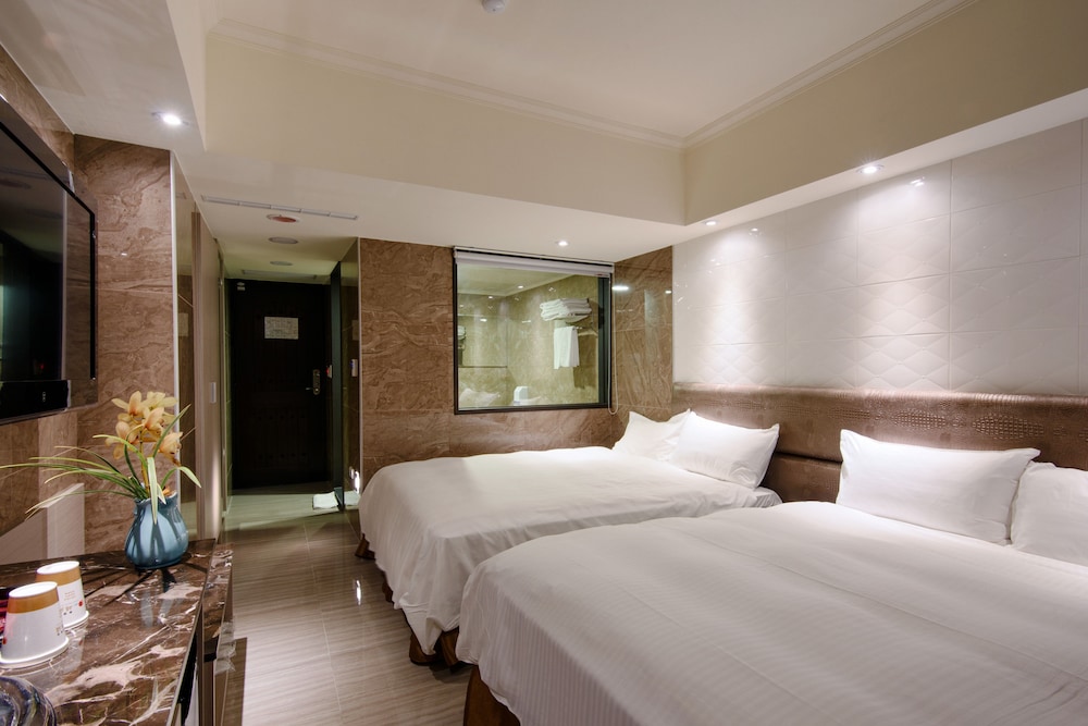 غرفة رباعية بسريرين مزدوجين بإطلالة على البحيرة، Shui Sha Lian Hotel 3/4