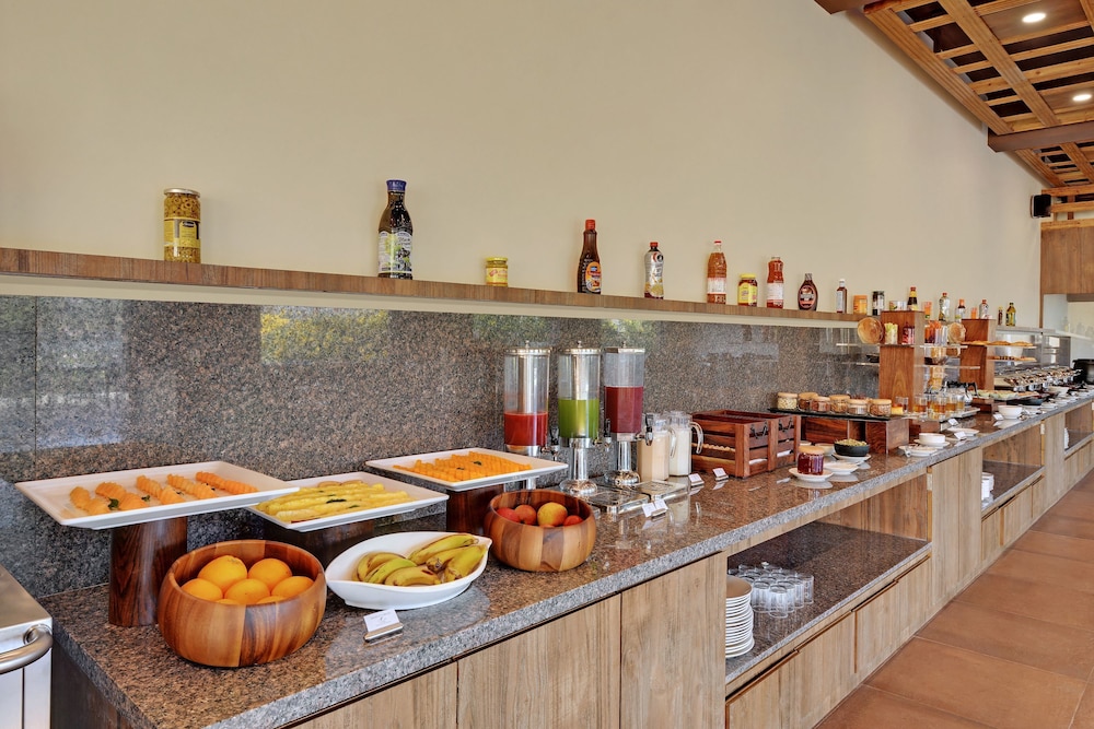 The Fern Sattva Resort Polo Forest 17/48