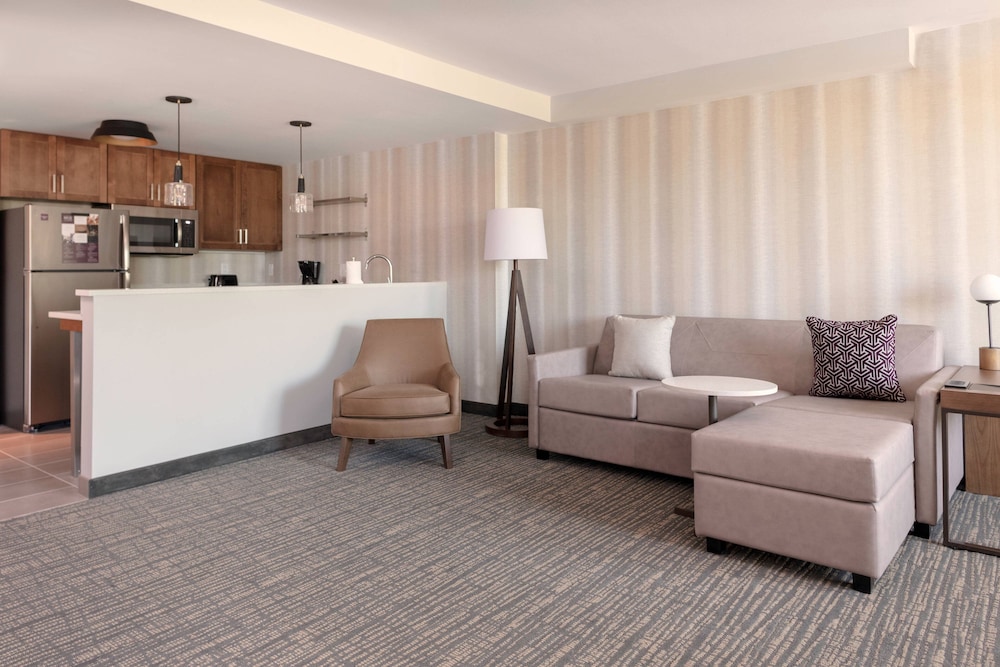 Residence Inn Virginia Beach Town Center 26/40
