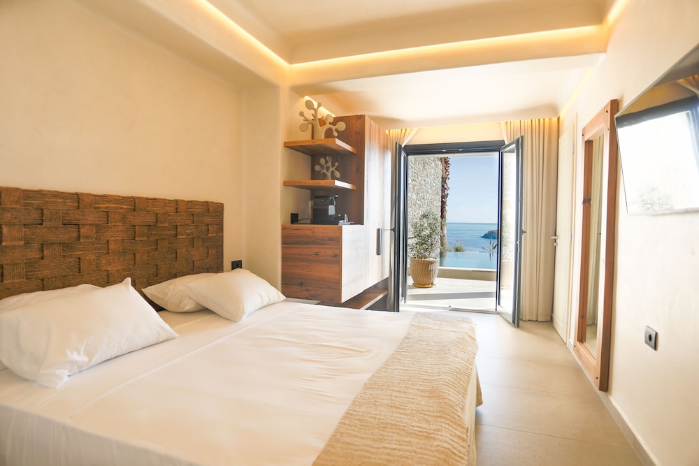 2 BEDROOMS, SUPERIOR, VILLA, PANORAMIC SEA VIEW, PRIVATE POOL