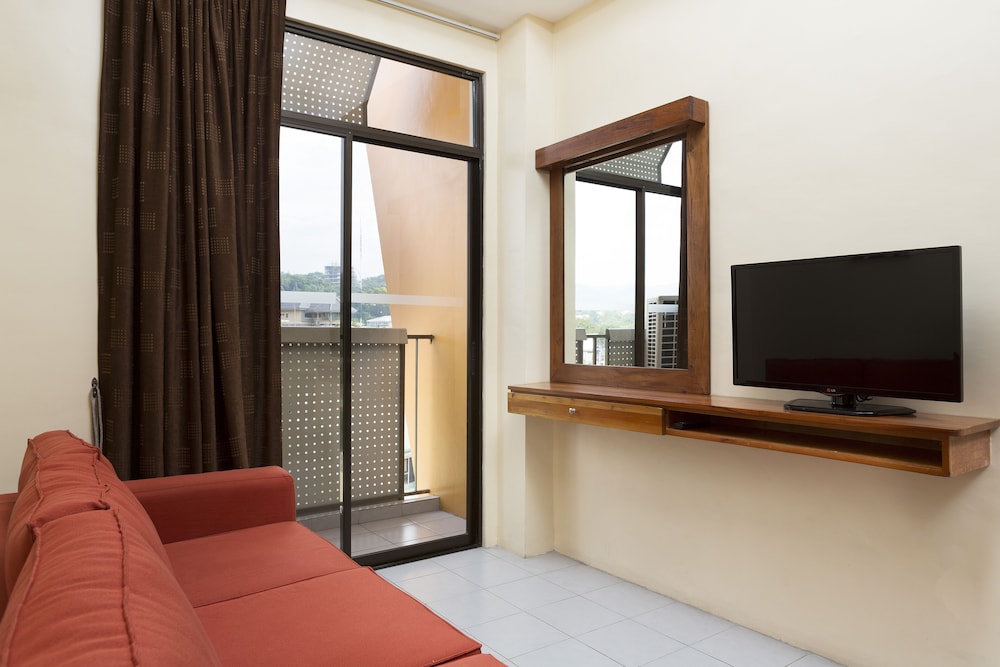 Tsai Hotel And Residences 52/64