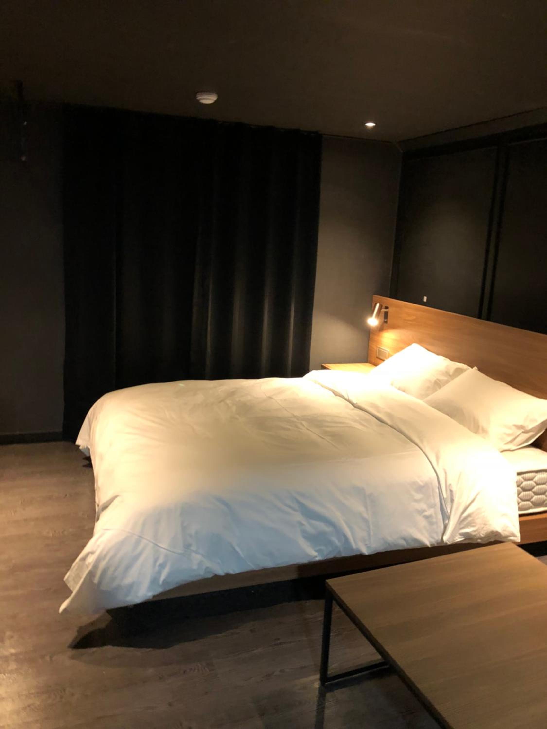 Soho Hotel 25/68