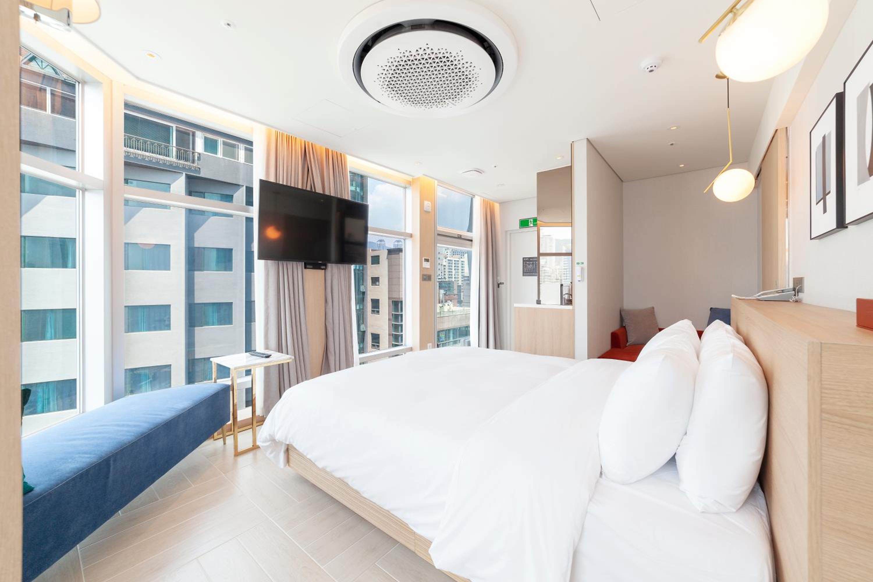 Royal, Ocean, Suite