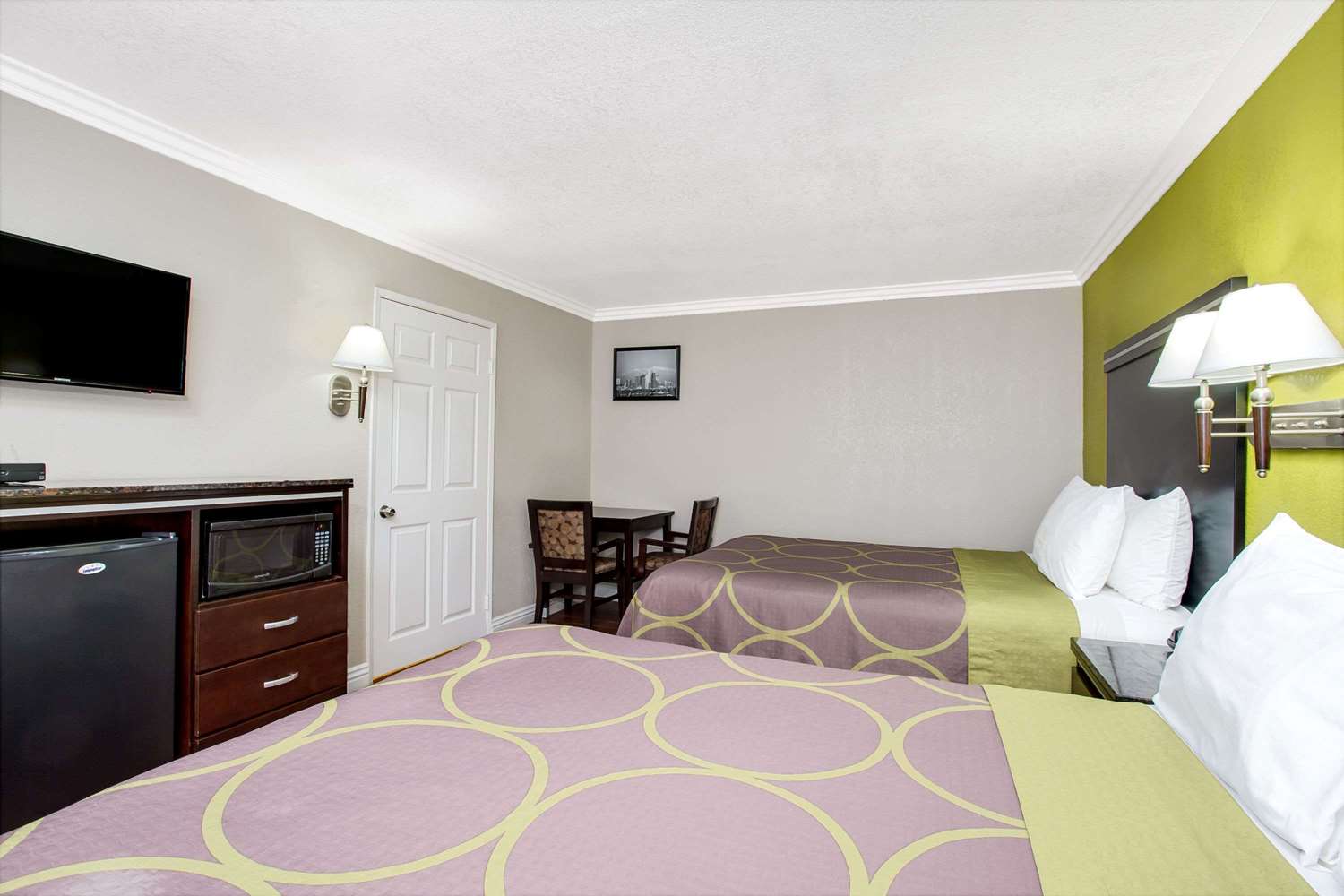 Elev8 Hotel Los Angeles LAX 10/20