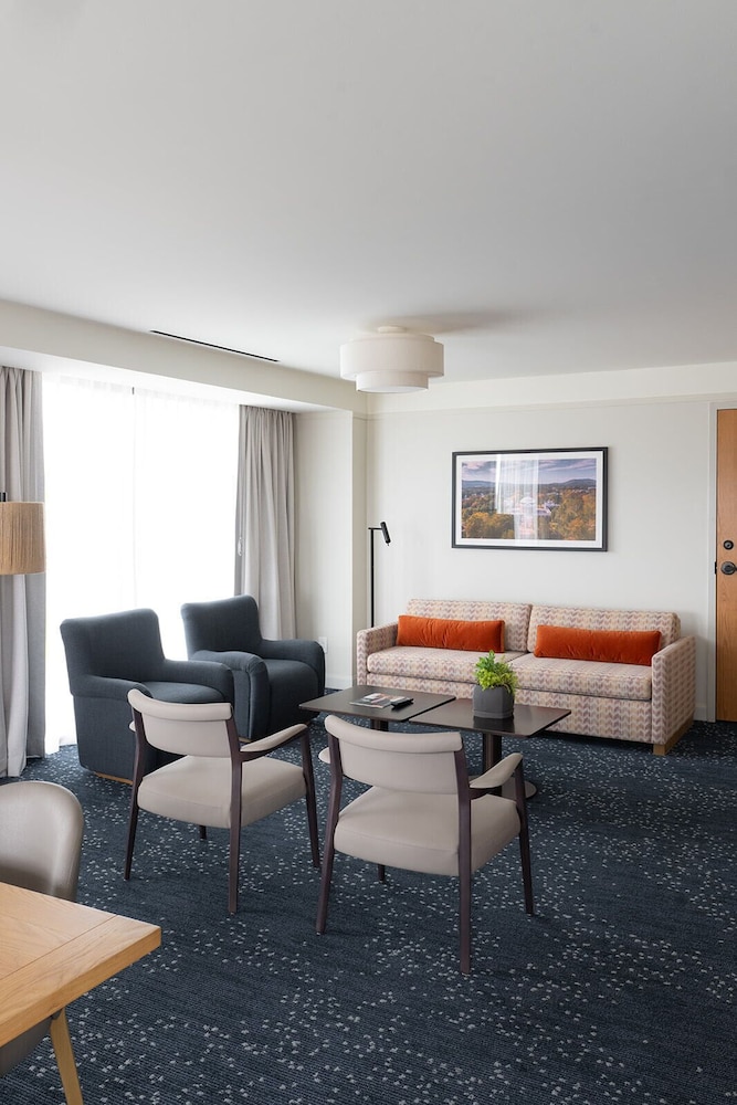 Virginia Guesthouse Hotel and Conference Center 29/50