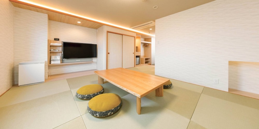 Tokai City Hotel 53/70