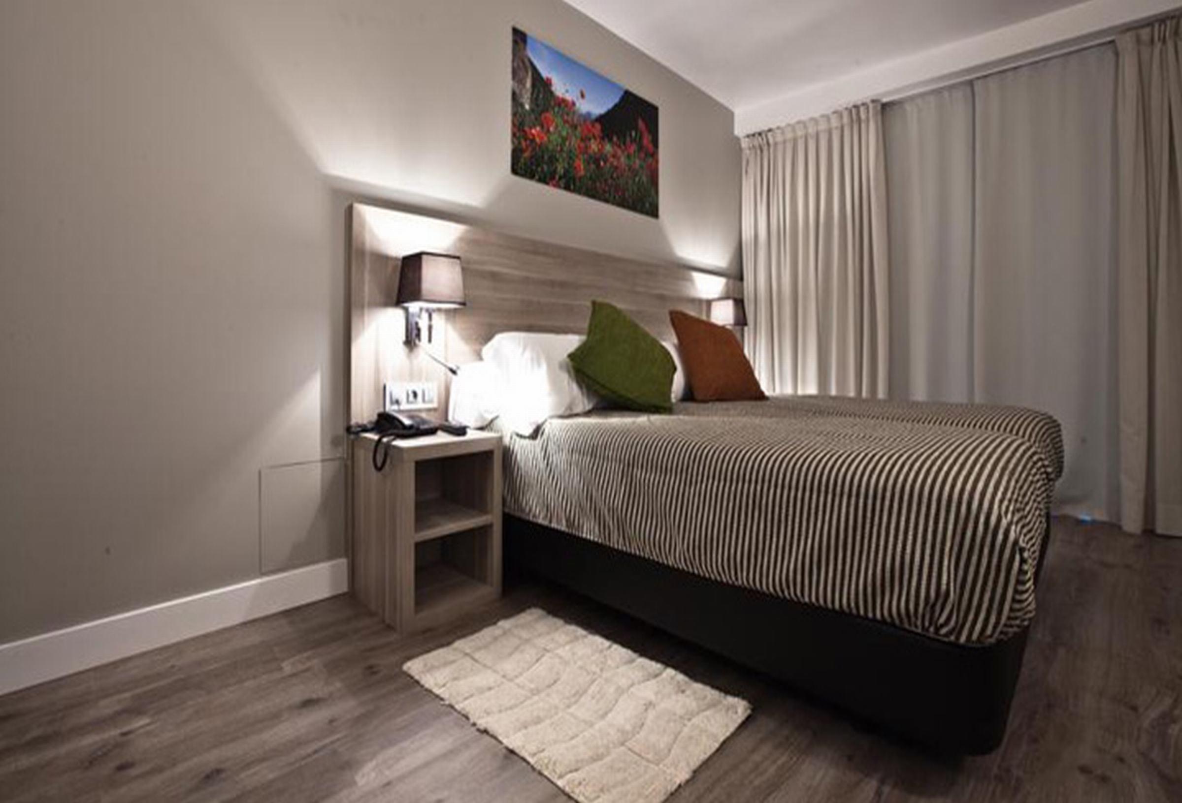 Standard, Double Bed