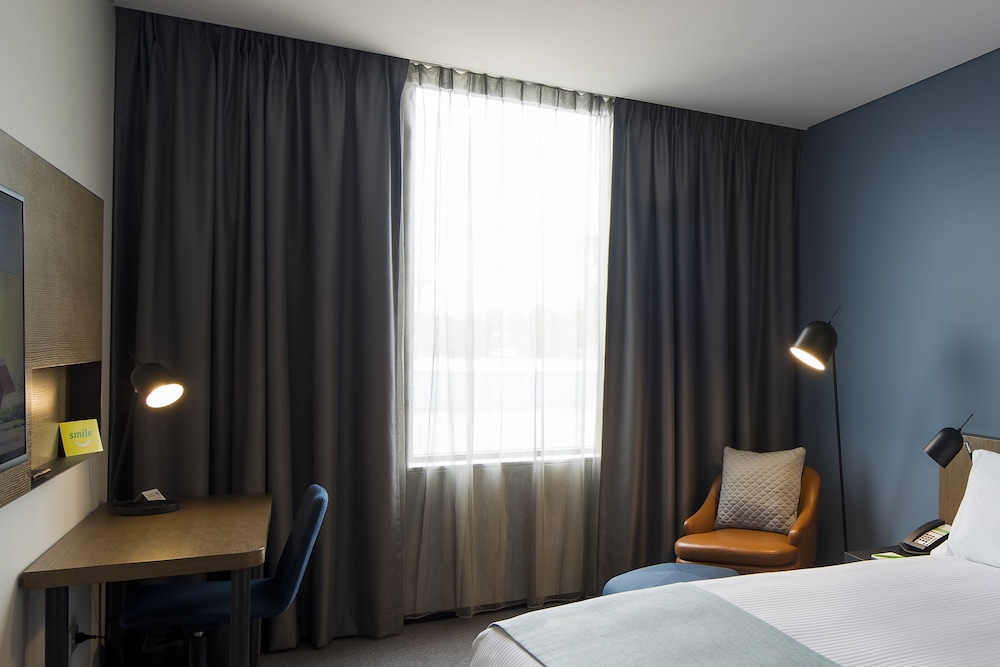 HOLIDAY INN SYDNEY ST MARYS 23/78