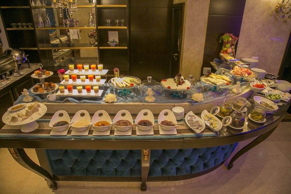 QUEENS SUITE HOTEL in BEIRUT
