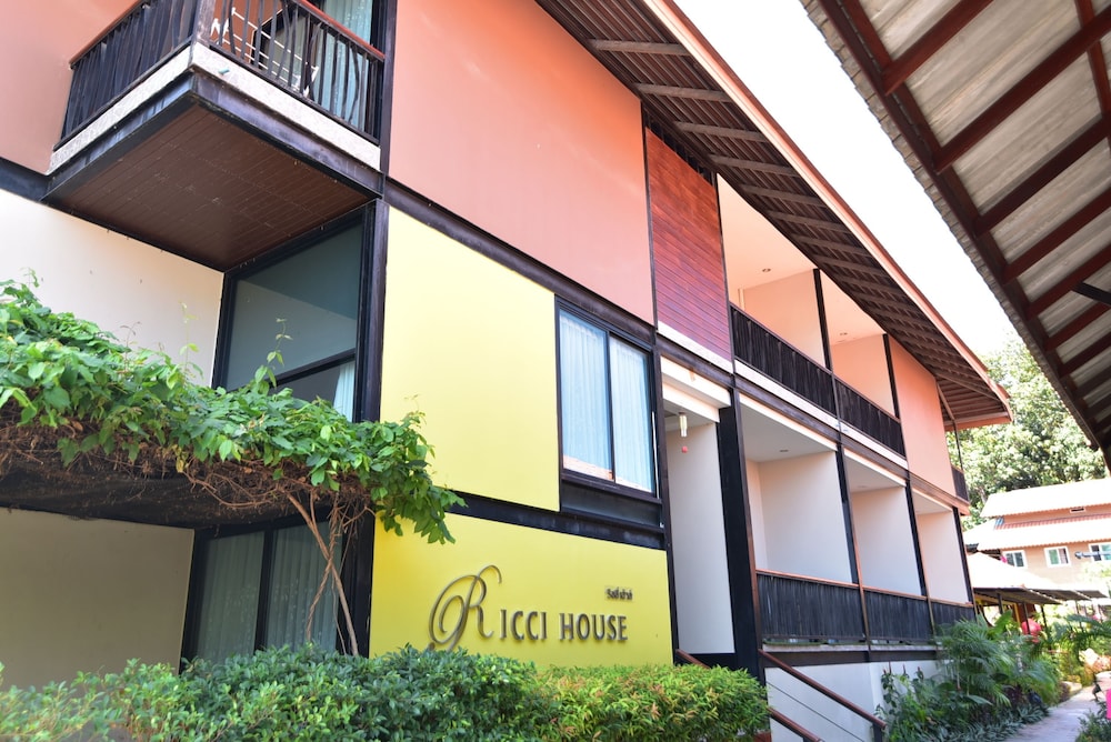 Ricci House Resort 10/73