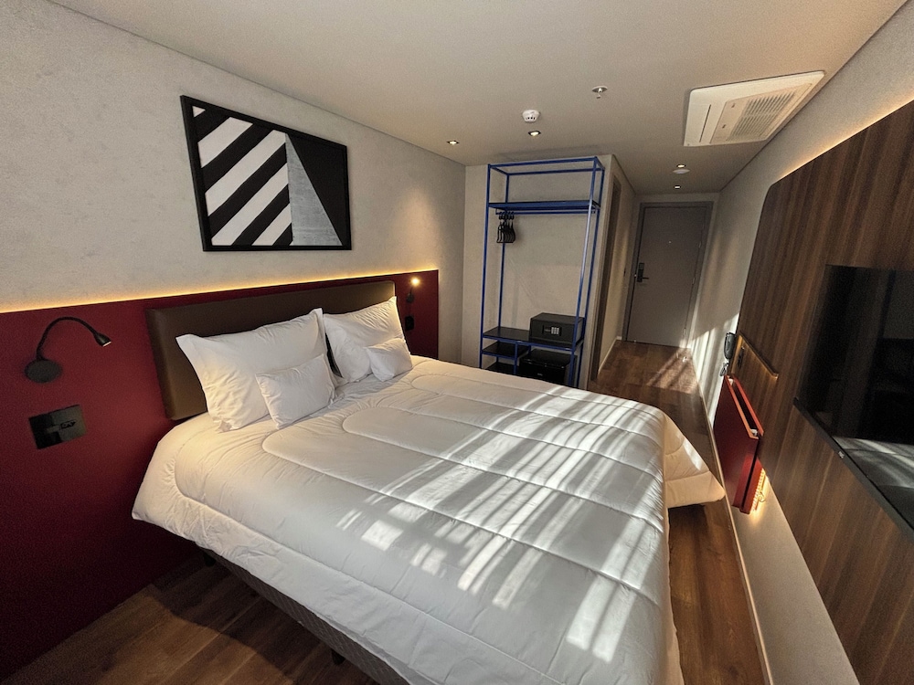 STANDARD, DOUBLE BED