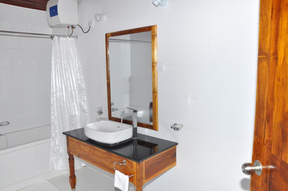 Naaval Hotel 42/45