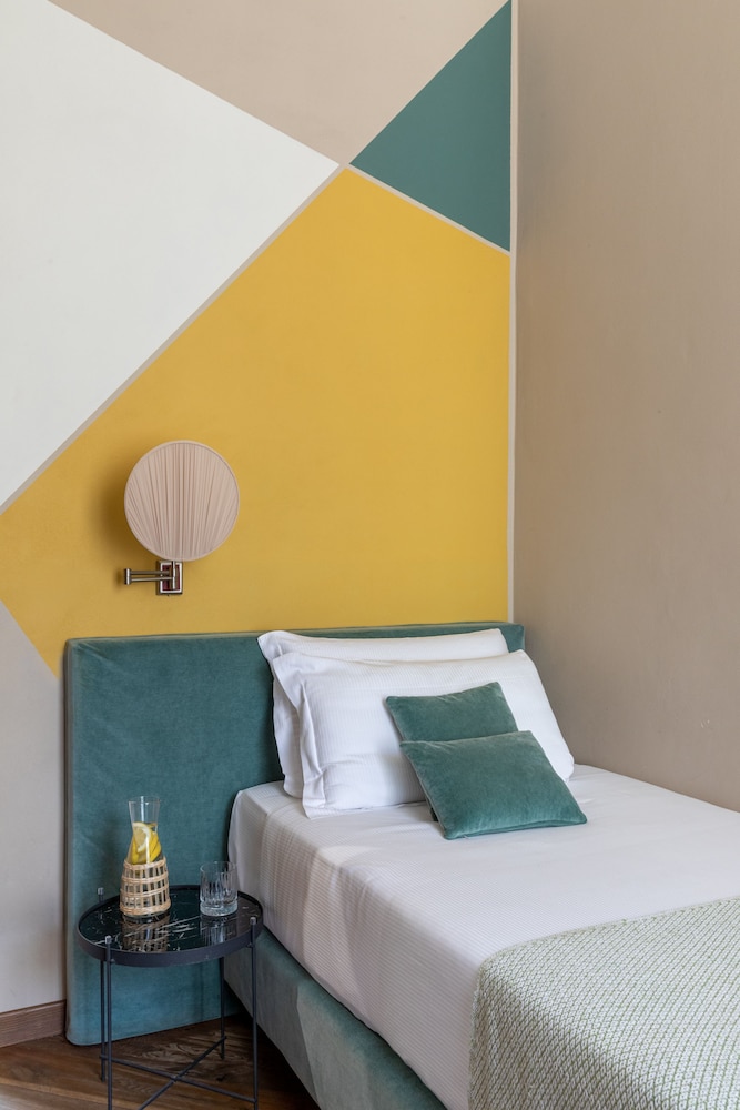 Boutique Hotel Galatea 22/78