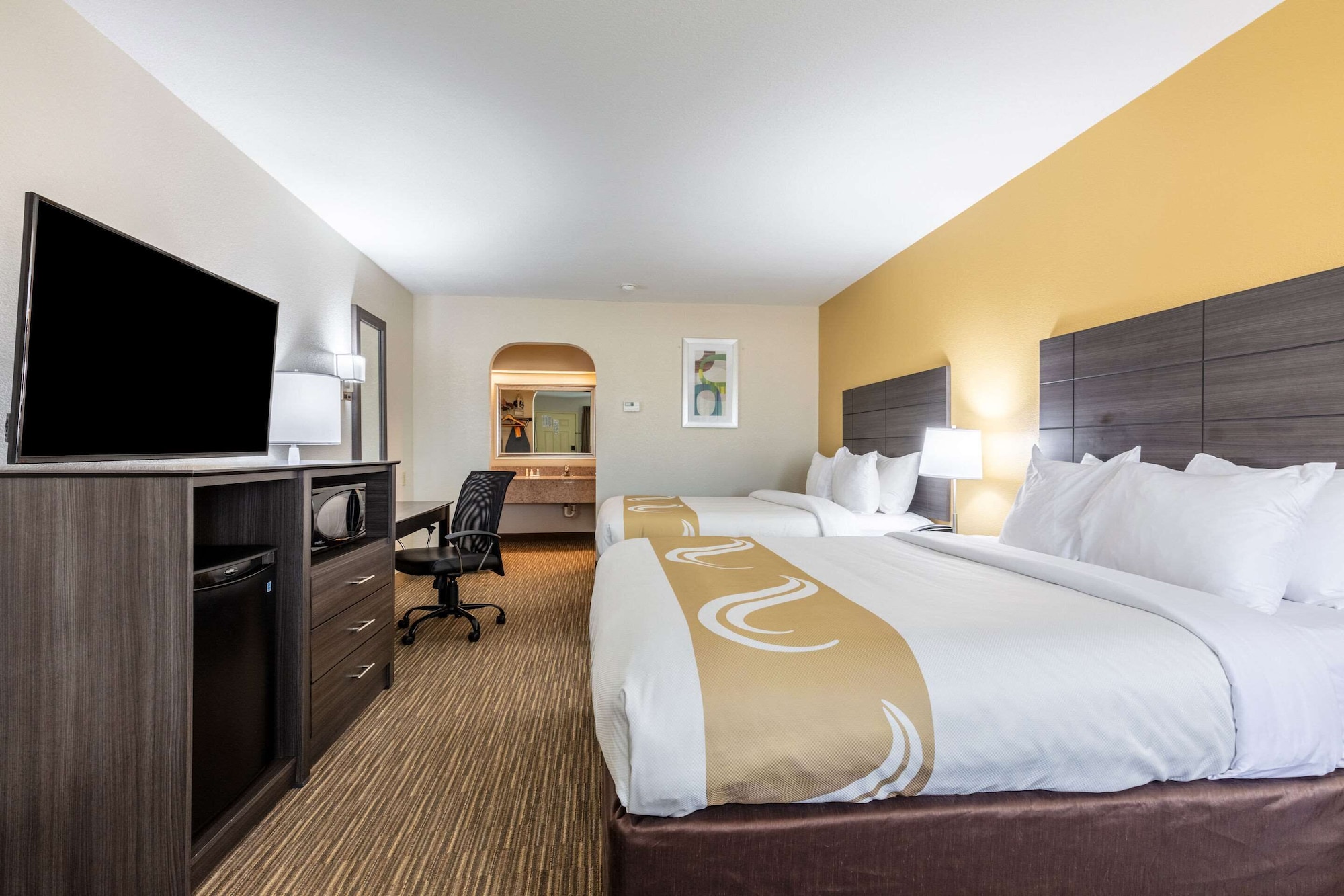 Standard, 2 Queen Beds