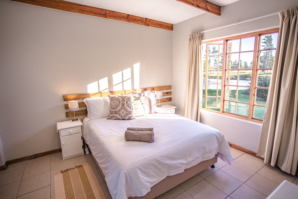 Forest, Cottage, 2 Queen Beds