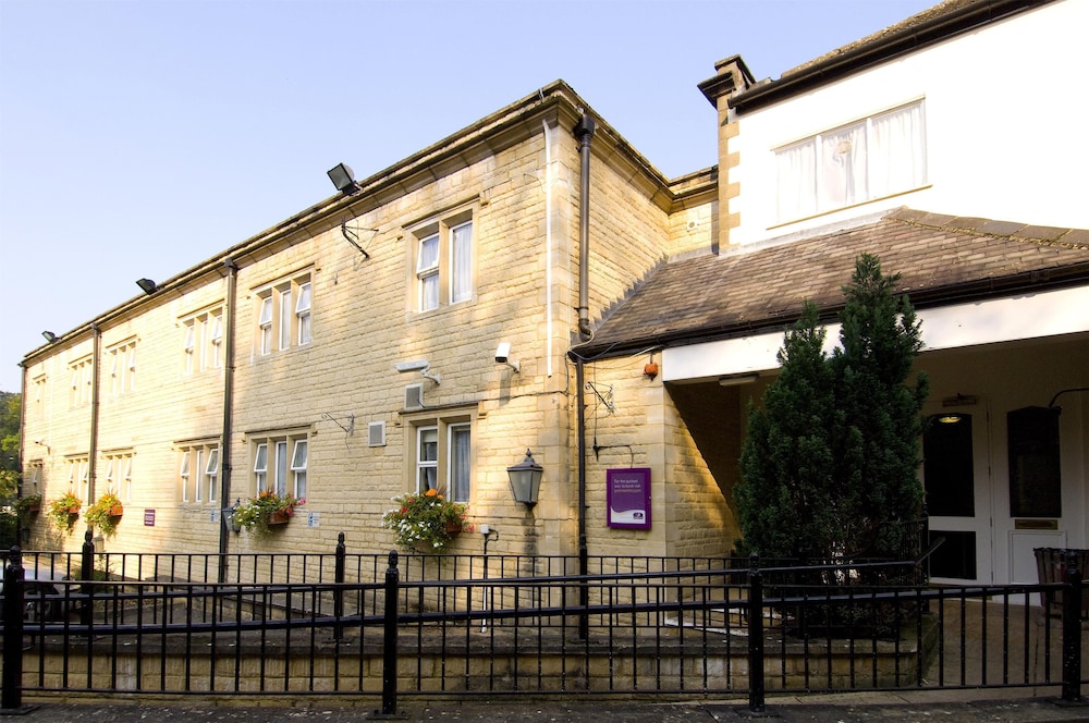 Premier Inn Stroud in STROUD