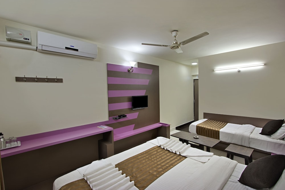 MTR RESIDENCY 26/50