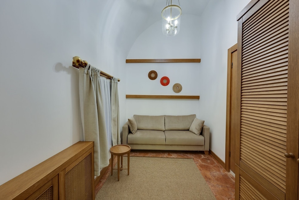 Silk Road Museum Hotel 27/50