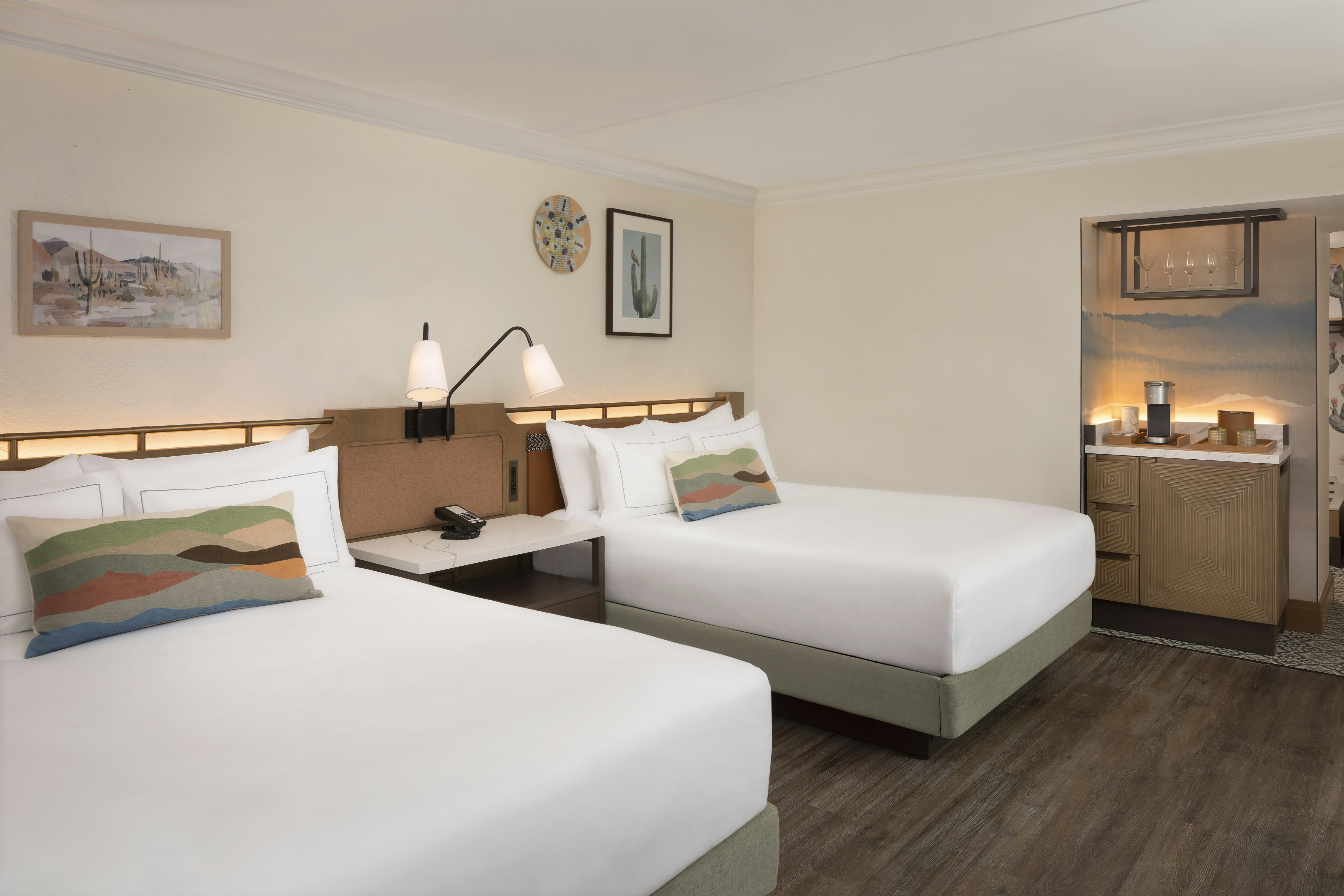 room, 2 queen beds