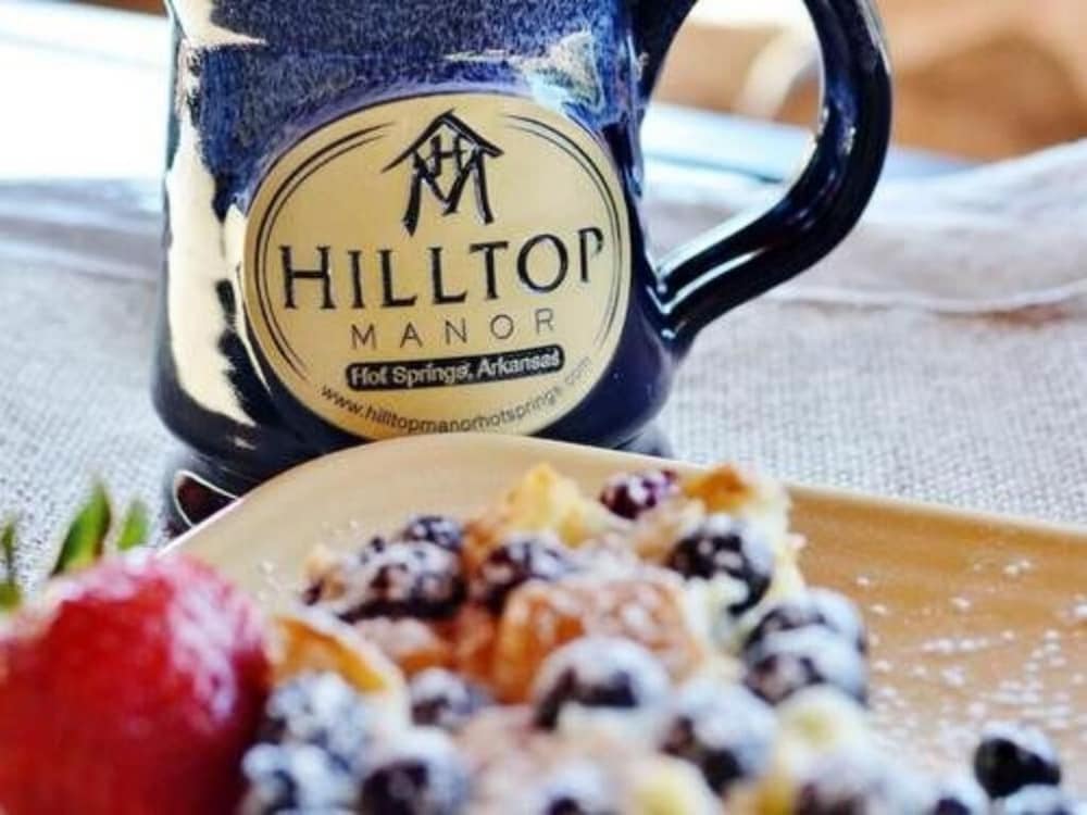 Hilltop Manor Bed and Breakfast photo2