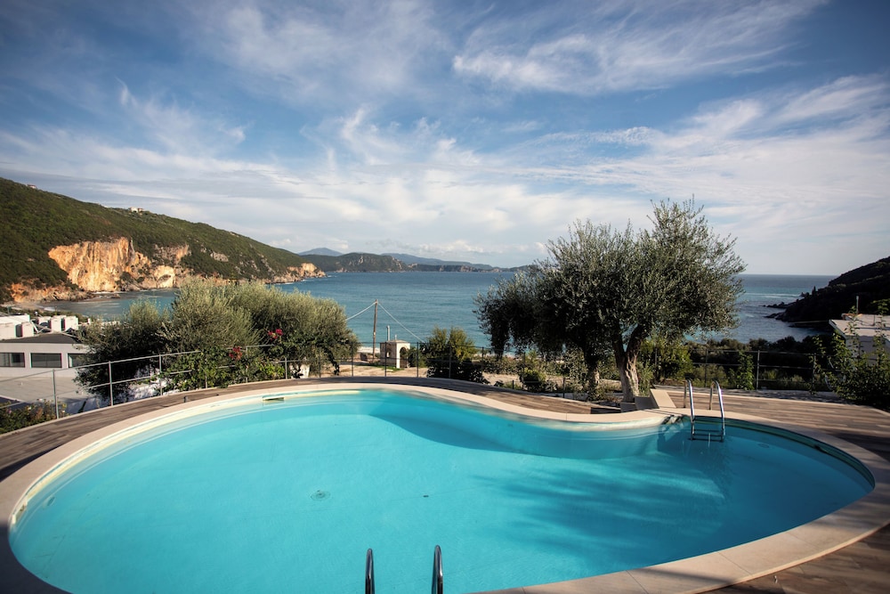 Enjoy Lichnos Bay Village Camping Hotel & Apartments 28/46