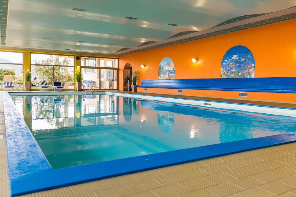 Hotel Pineta Campi 8/90
