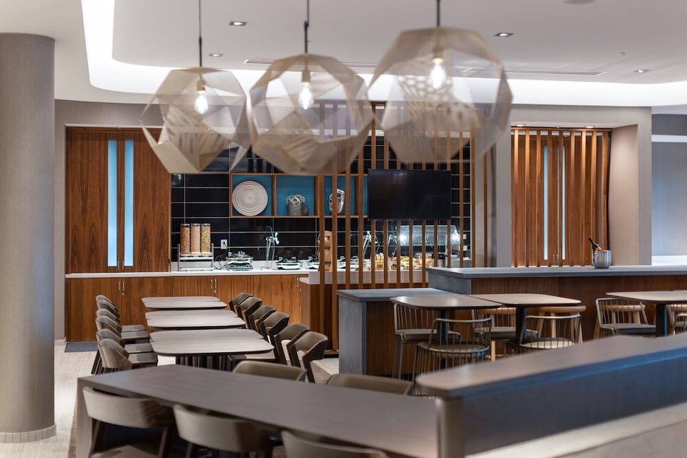 SpringHill Suites by Marriott Tucson at The Bridges 30/36