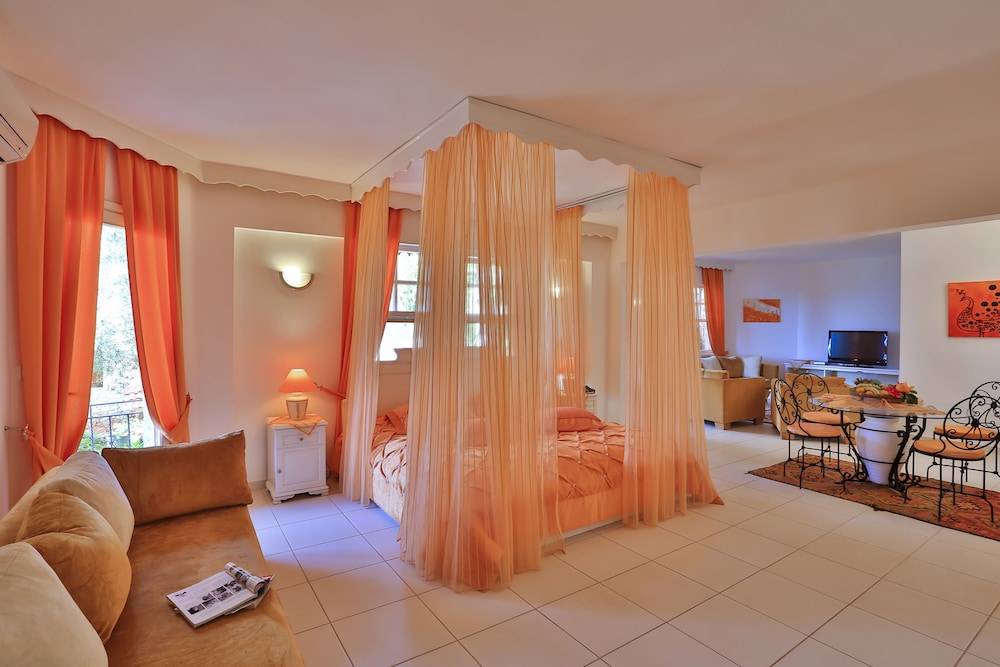 Villa Hotel Tamara 48/70