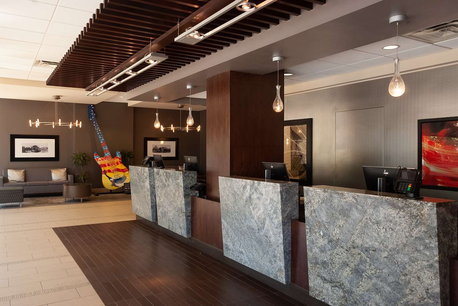 Lobby at DoubleTree by Hilton Cleveland Downtown Lakeside, CLEVELAND - OH