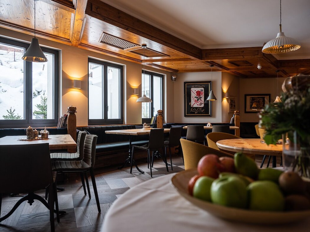 National Zermatt Hotel 32/50
