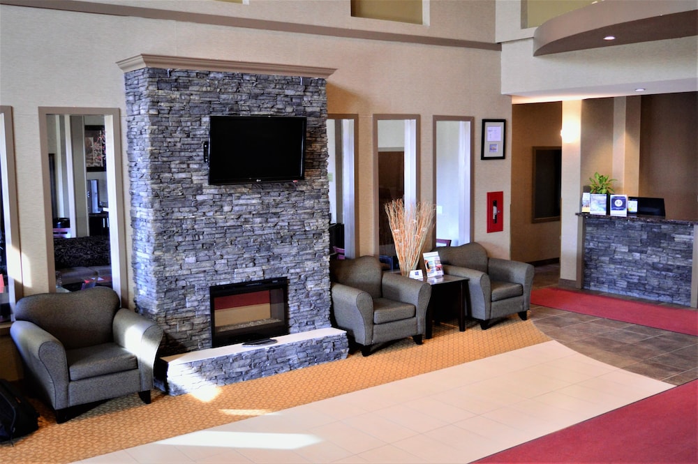 Best Western Estevan Inn & Suites 15/25
