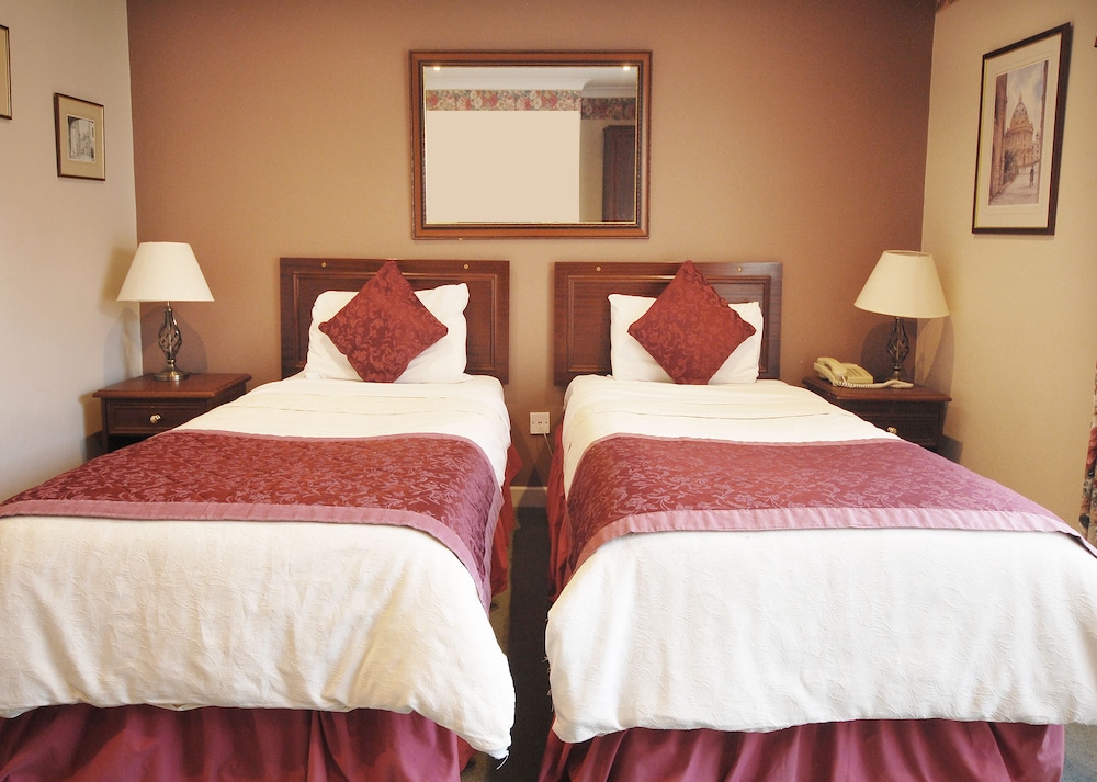 Marlborough House Hotel 18/50
