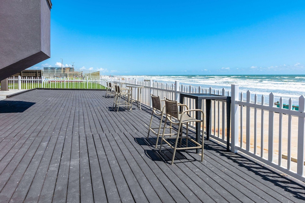 Wyndham Corpus Christi Resort North Padre Island 45/50